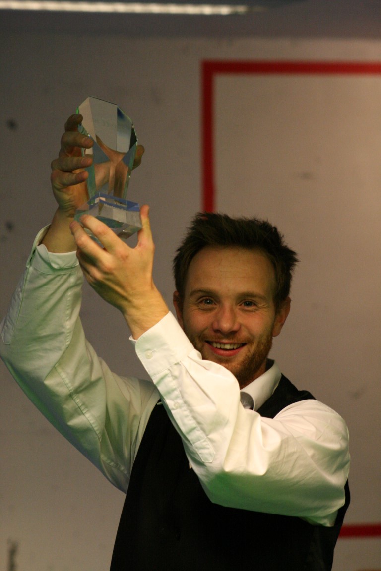 Det var Erik Dullerud som kunne heve det flotte trofeet etter finalen. Gratulerer!